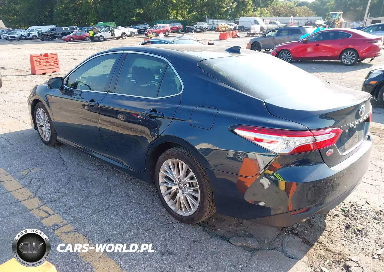 2018 Toyota Camry Xle V6 VIN:4T1BZ1HK9JU506412 - 3