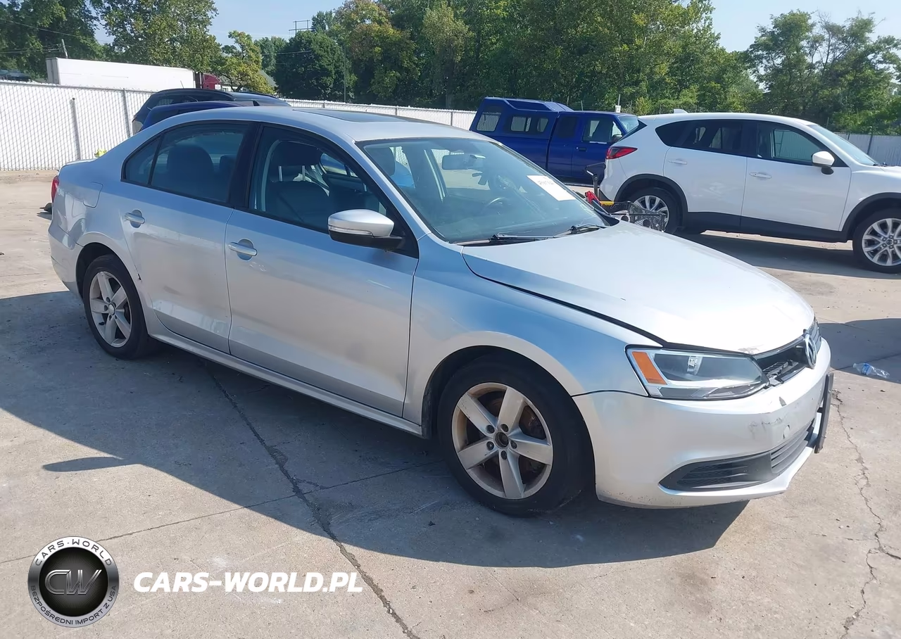 2012 Volkswagen Jetta 2.0L Tdi – zdjęcie 1 z 11
