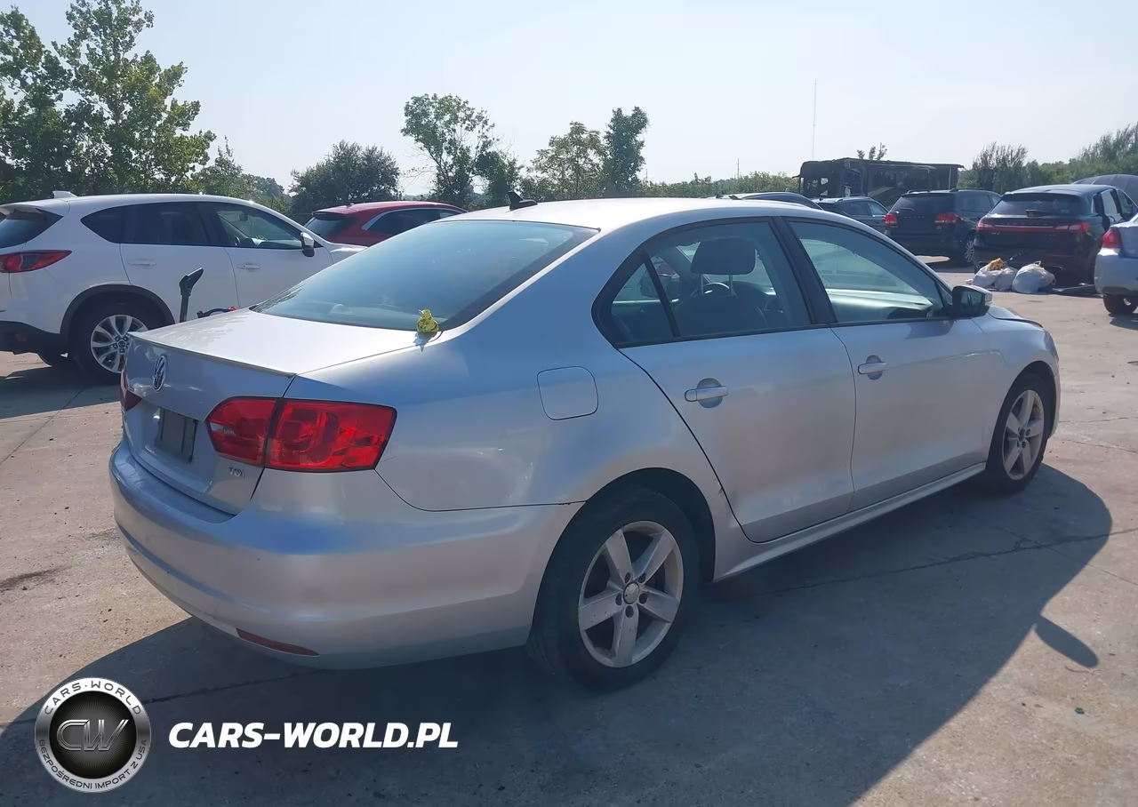 2012 Volkswagen Jetta 2.0L Tdi VIN:3VWLL7AJ6CM005884 - 2