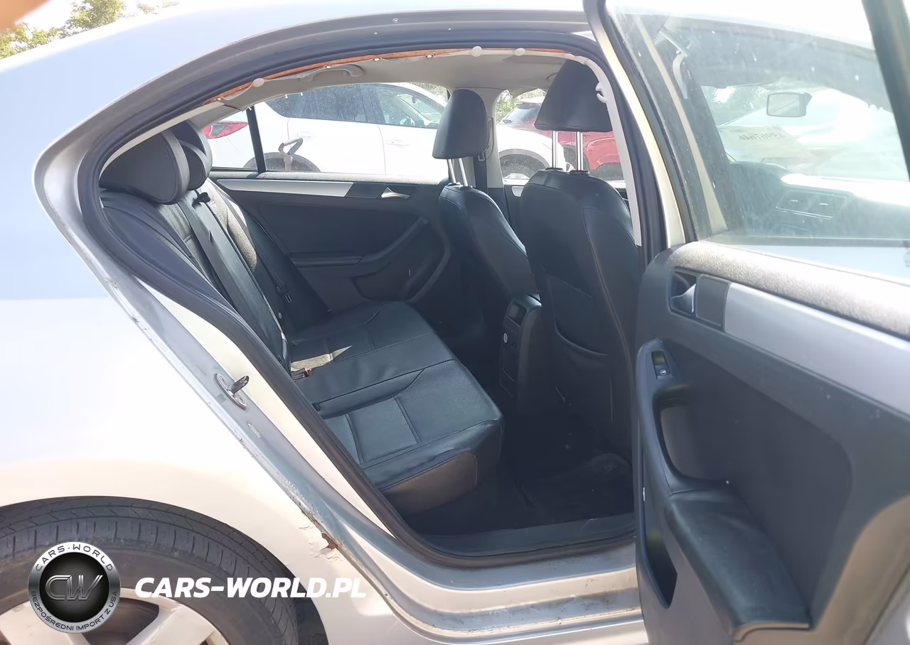 2012 Volkswagen Jetta 2.0L Tdi VIN:3VWLL7AJ6CM005884 - 6