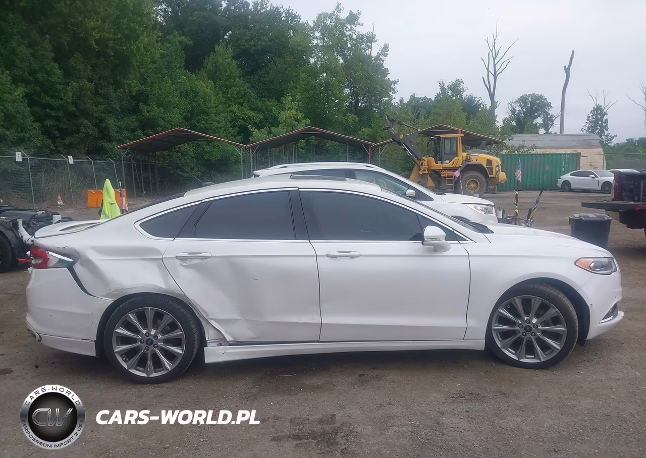 2017 Ford Fusion Platinum VIN:3FA6P0K92HR250391 - 14