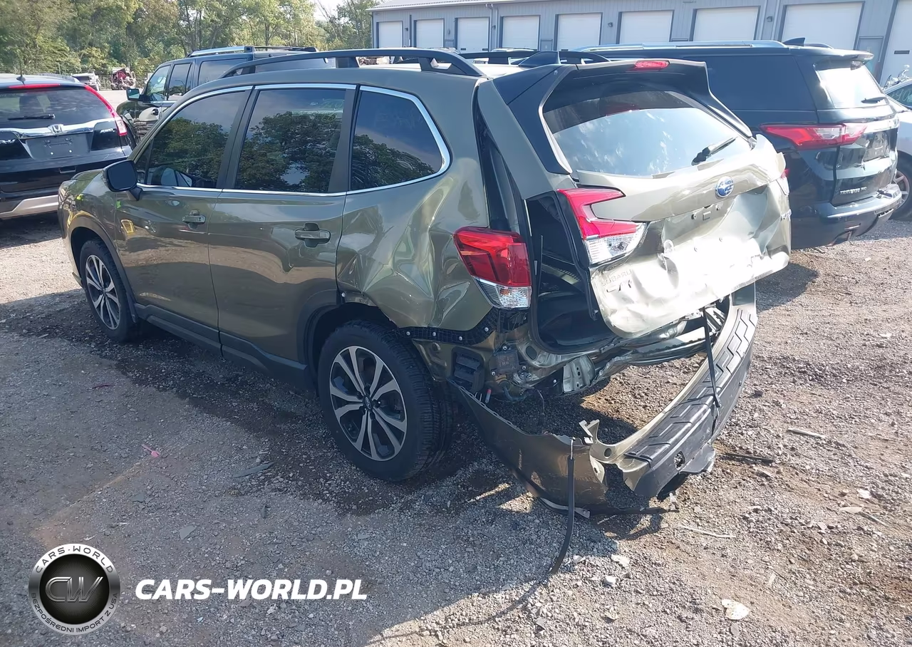 2024 Subaru Forester Limited VIN:JF2SKALC4RH500743 - 3