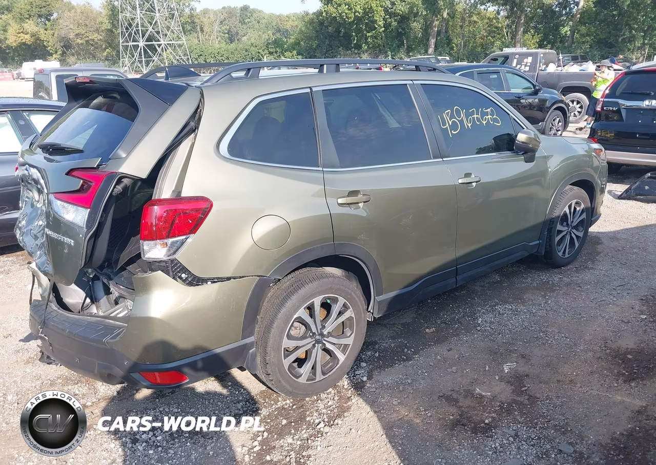 2024 Subaru Forester Limited VIN:JF2SKALC4RH500743 - 4