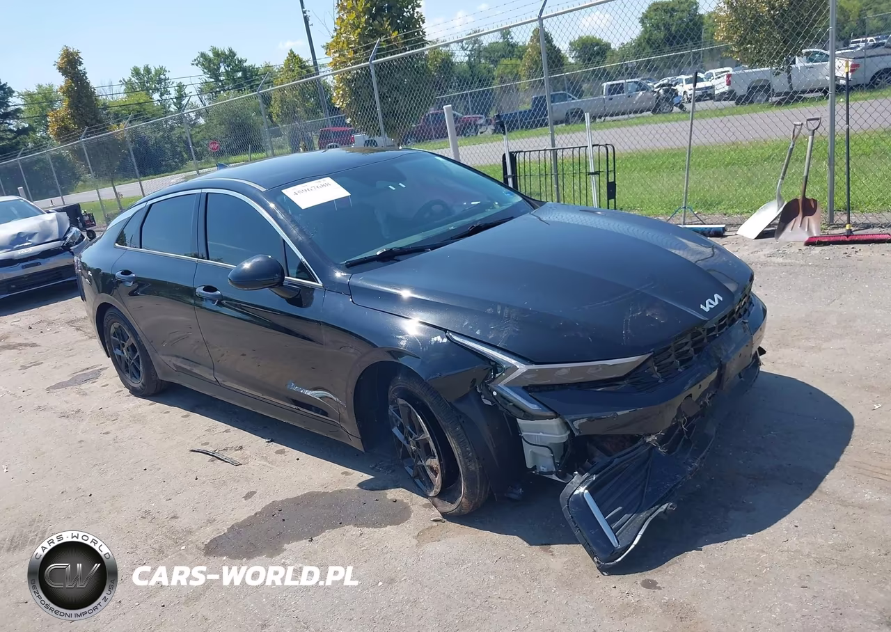 2025 Kia K5 Lxs