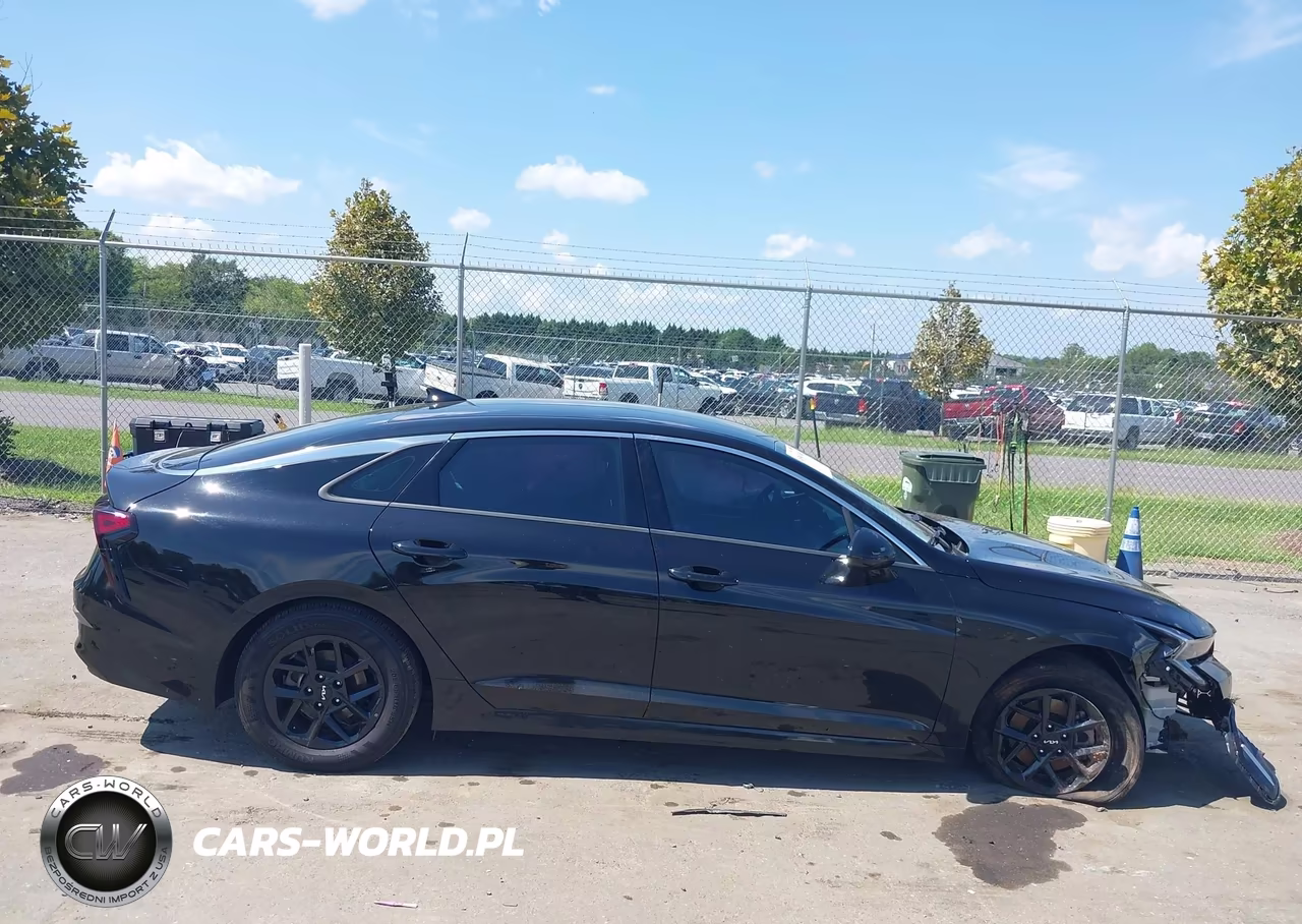 2025 Kia K5 Lxs VIN:KNAG24J73S5289986 - 14