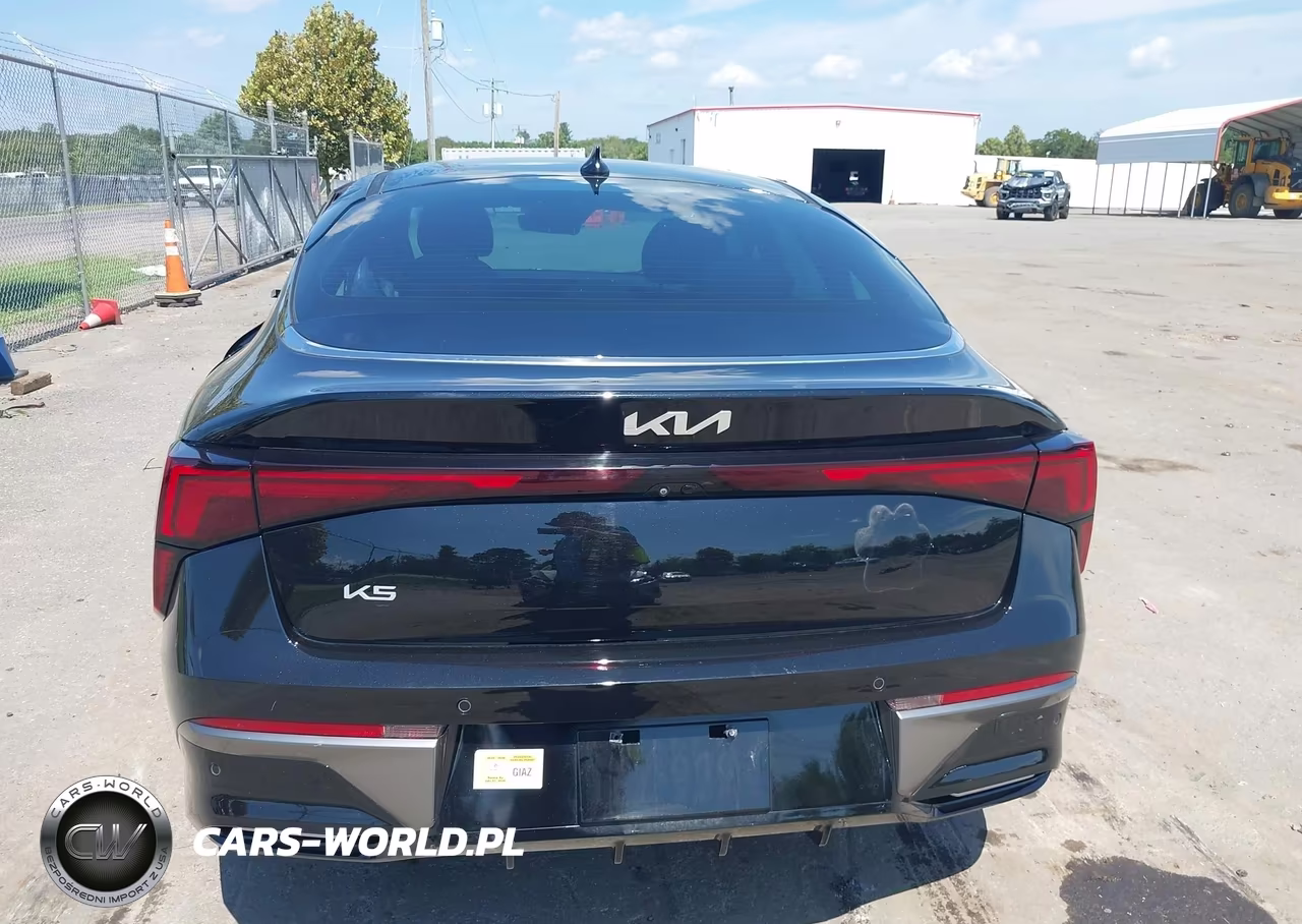 2025 Kia K5 Lxs VIN:KNAG24J73S5289986 - 17