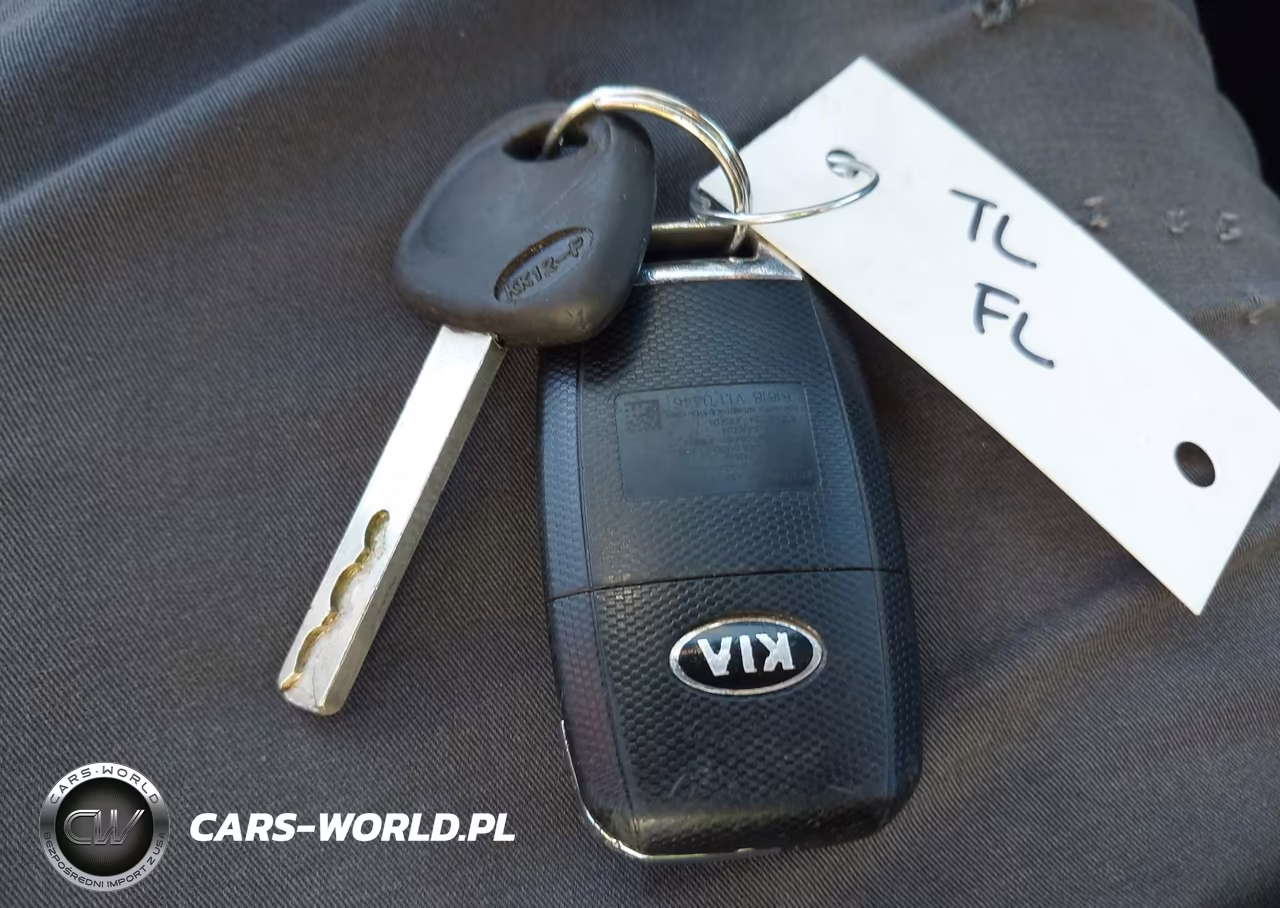 2019 Kia Optima Lx VIN:5XXGT4L3XKG277646 - 11