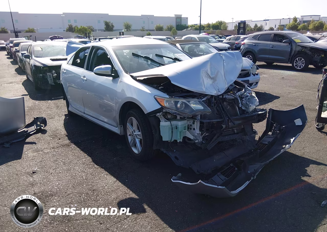2014 Toyota Camry Se VIN:4T1BF1FK4EU449859 - 1