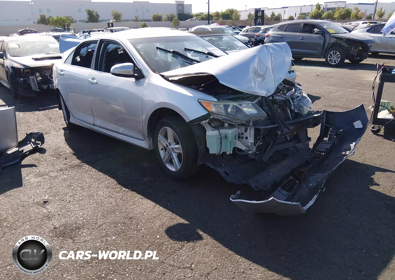 2014 Toyota Camry Se VIN:4T1BF1FK4EU449859 - 14