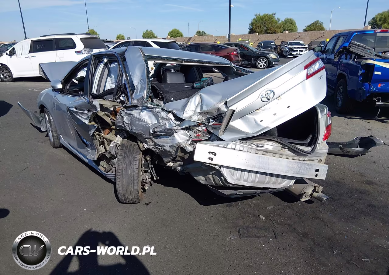 2014 Toyota Camry Se VIN:4T1BF1FK4EU449859 - 3