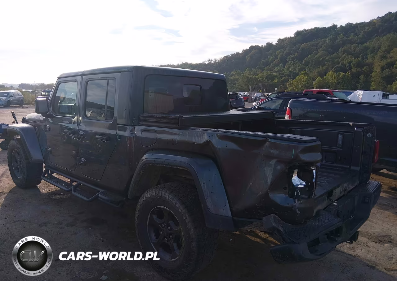 2022 Jeep Gladiator Sport S 4X4 VIN:1C6JJTAM2NL153819 - 3