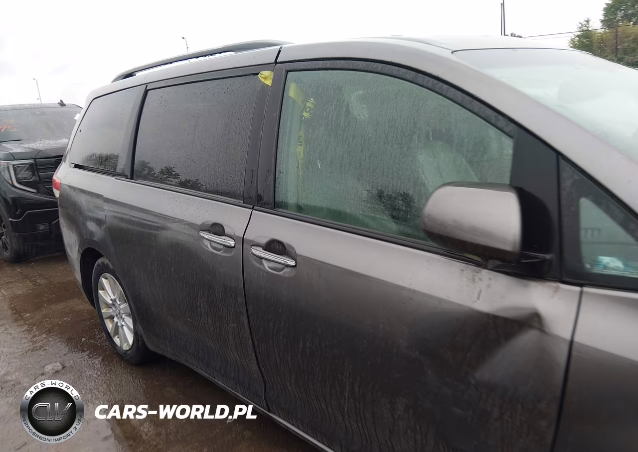 2011 Toyota Sienna Limited V6 VIN:5TDYK3DC4BS104591 - 13