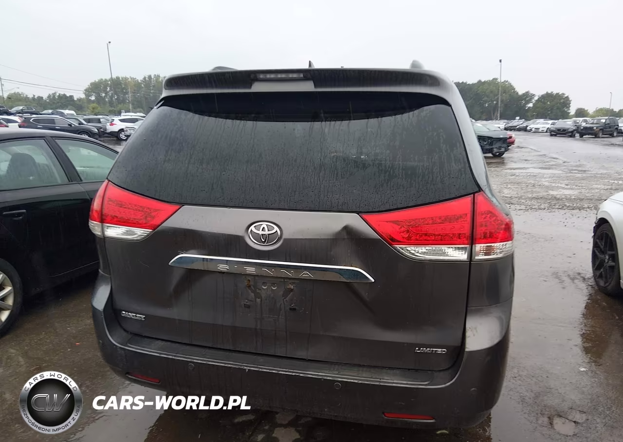 2011 Toyota Sienna Limited V6 VIN:5TDYK3DC4BS104591 - 16