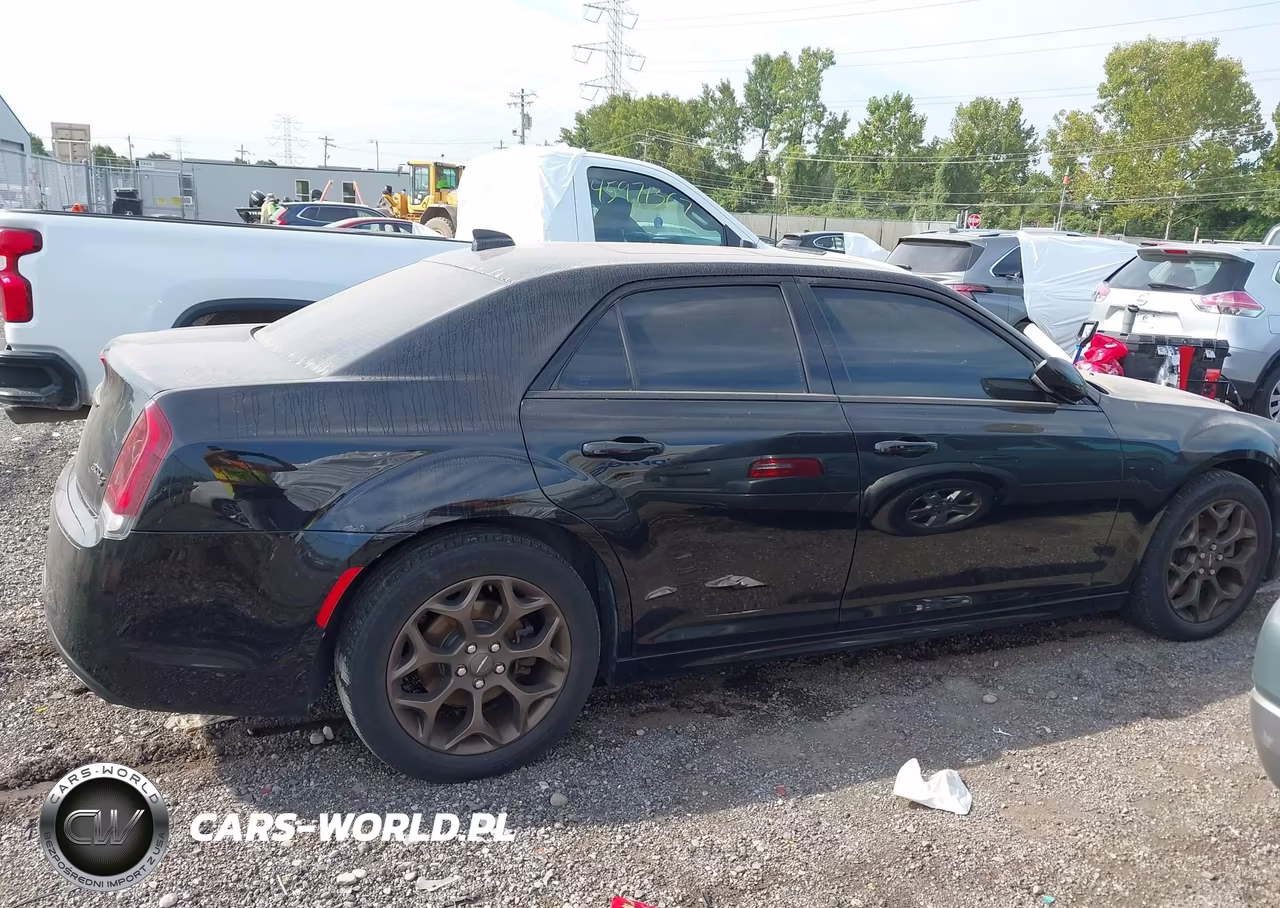 2016 Chrysler 300 300S Alloy Edition VIN:2C3CCAGG5GH283101 - 14