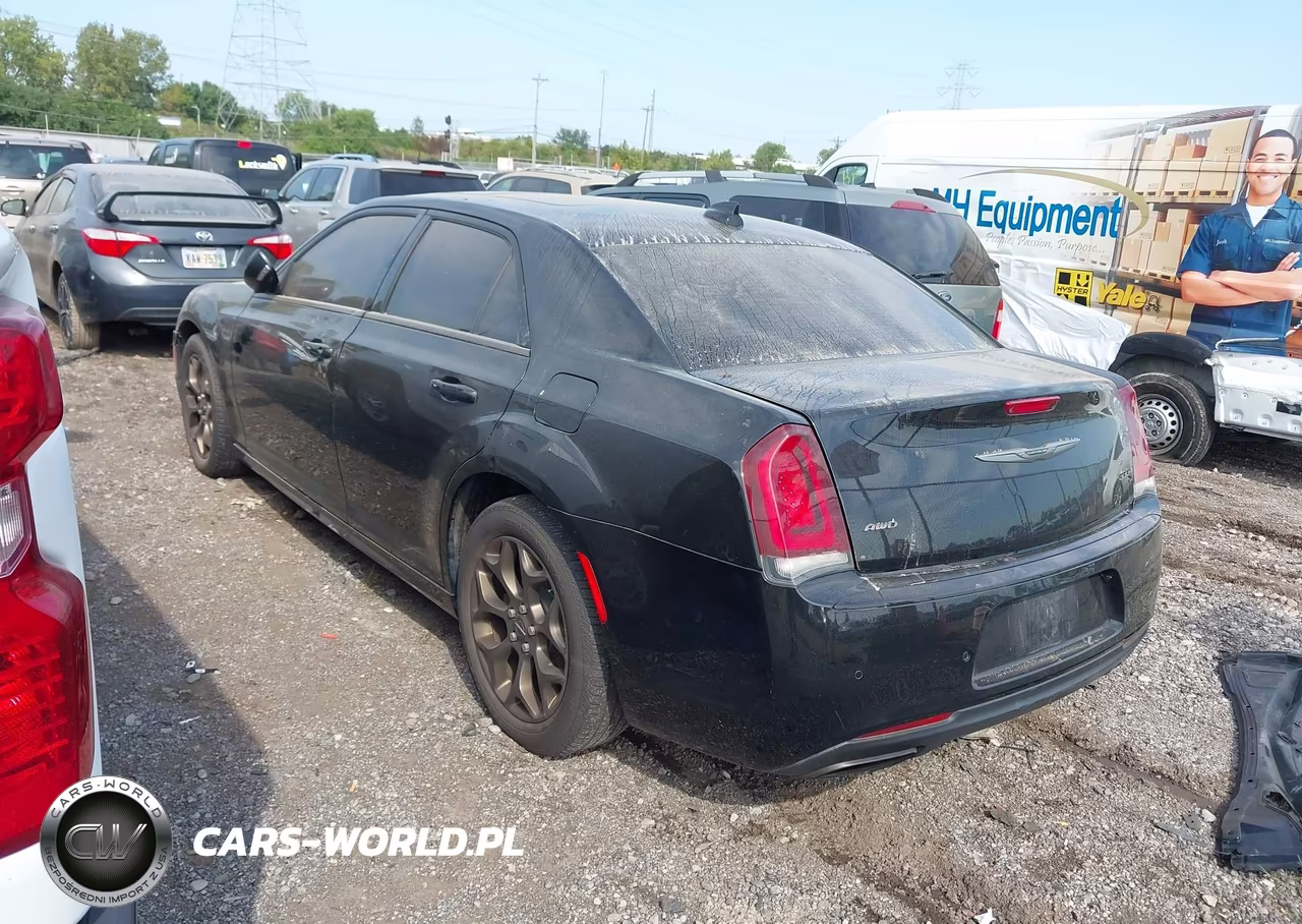 2016 Chrysler 300 300S Alloy Edition VIN:2C3CCAGG5GH283101 - 3