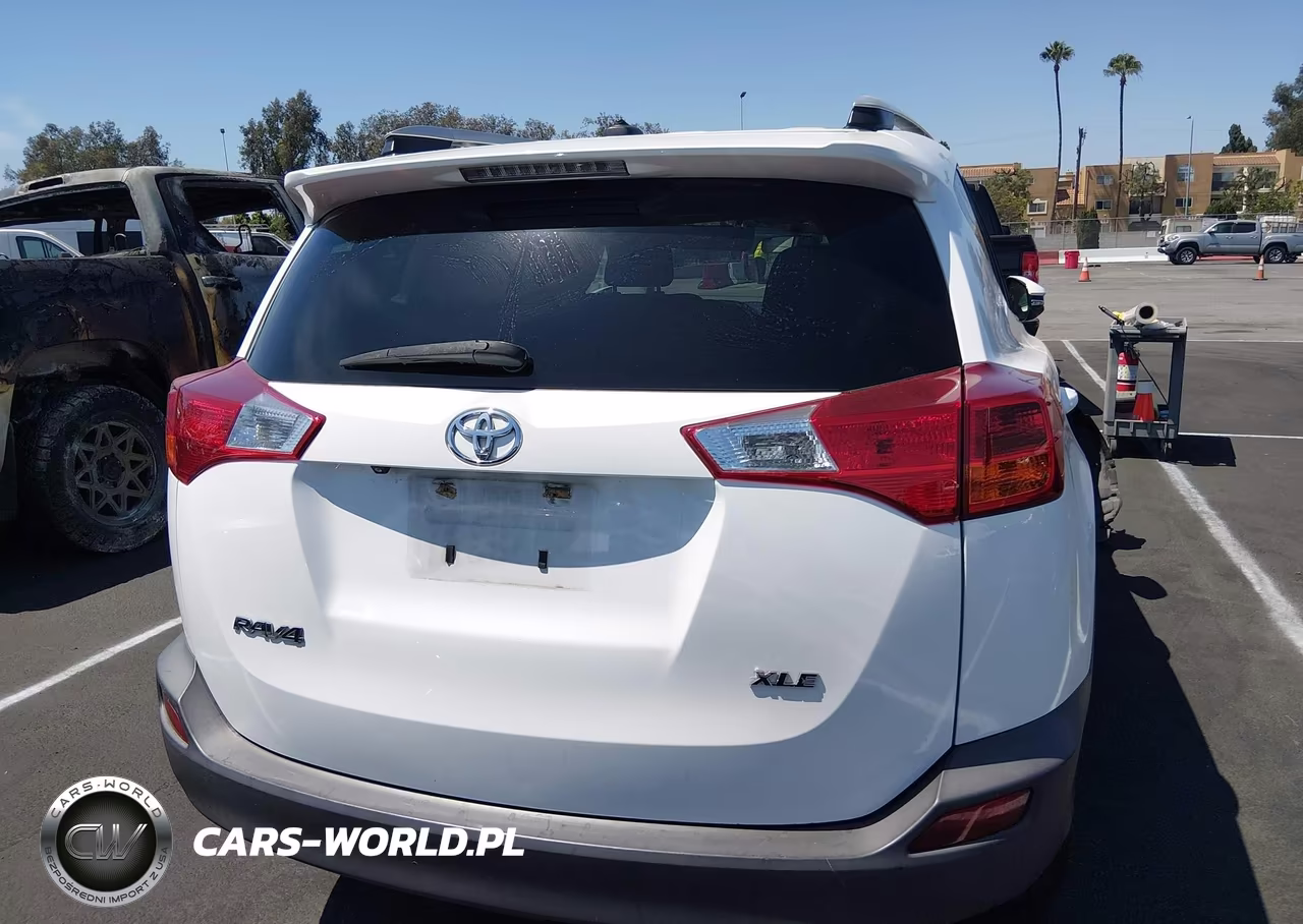 2015 Toyota Rav4 Xle VIN:2T3WFREV9FW166426 - 16