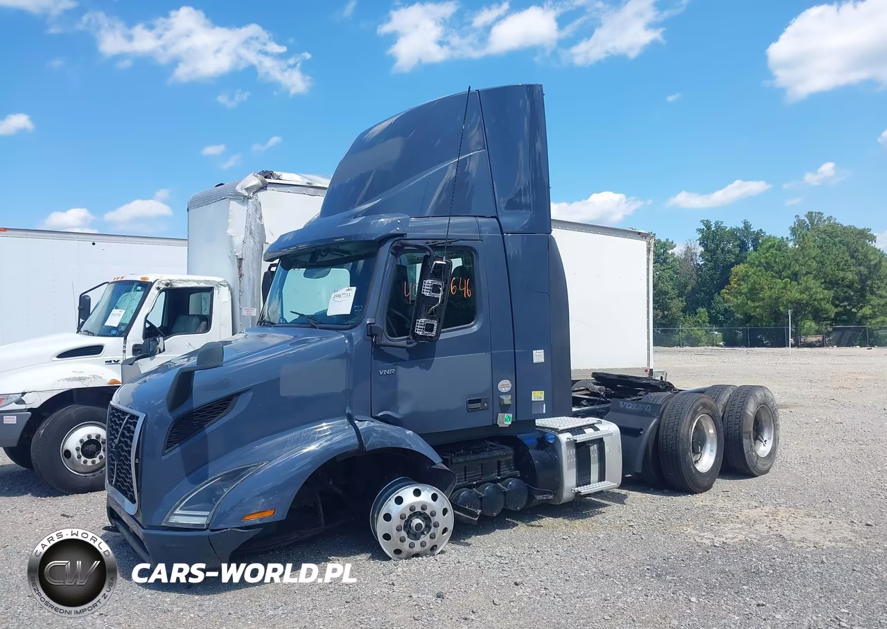 2020 Volvo Vnr VIN:4V4WC9EG0LN261832 - 11