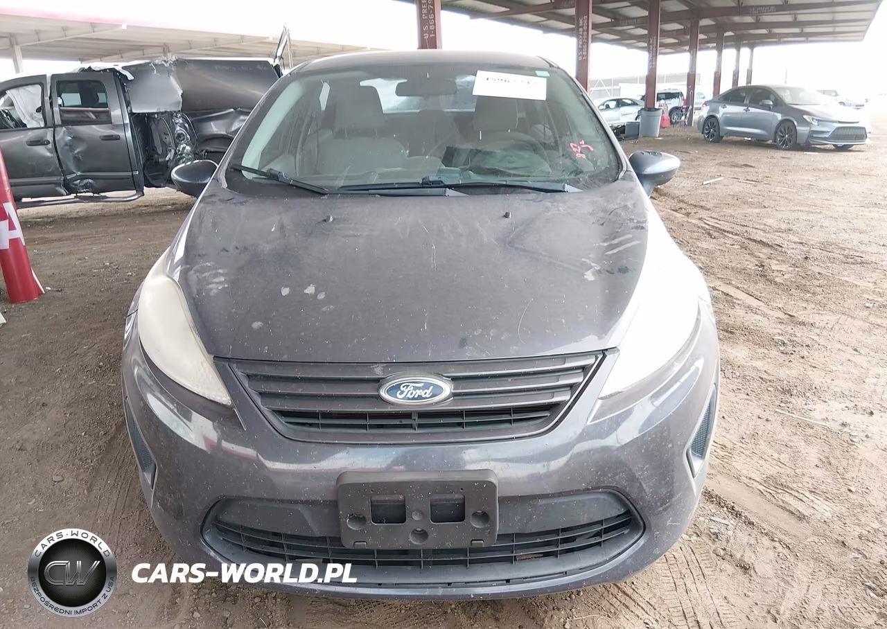 2013 Ford Fiesta S VIN:3FADP4AJ4DM176182 - 15