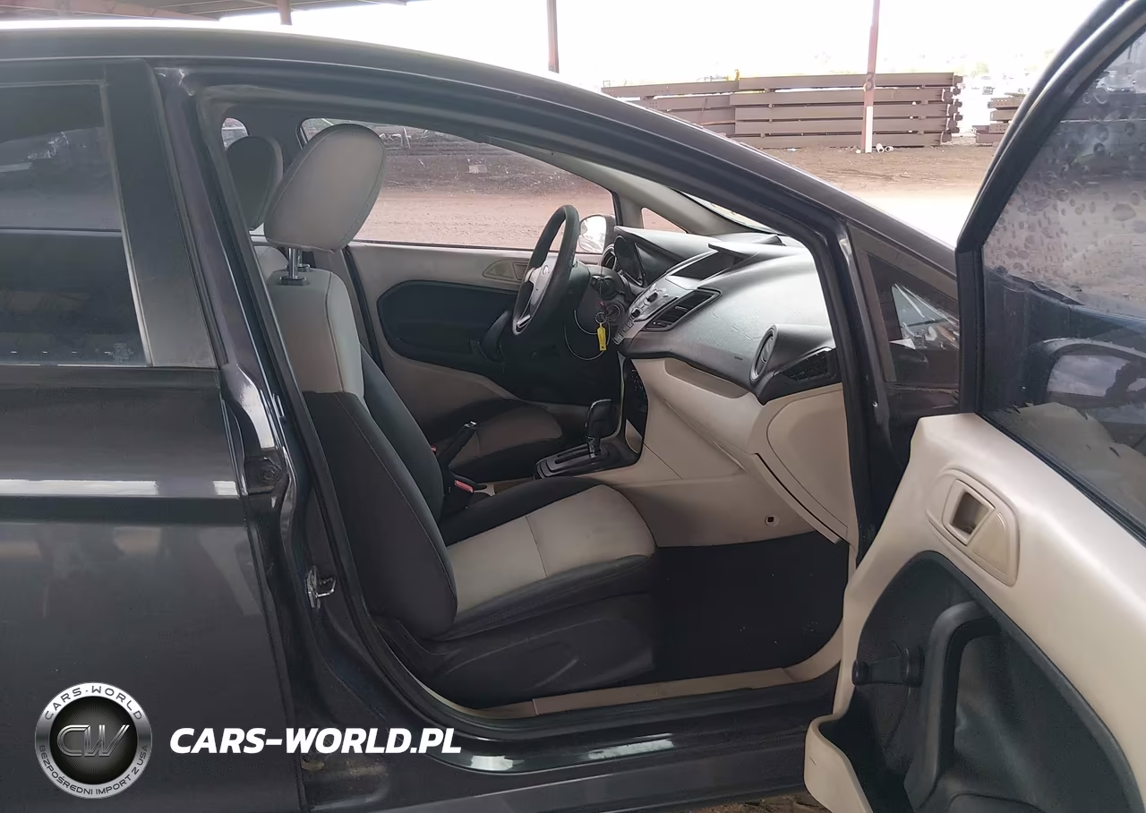 2013 Ford Fiesta S VIN:3FADP4AJ4DM176182 - 5