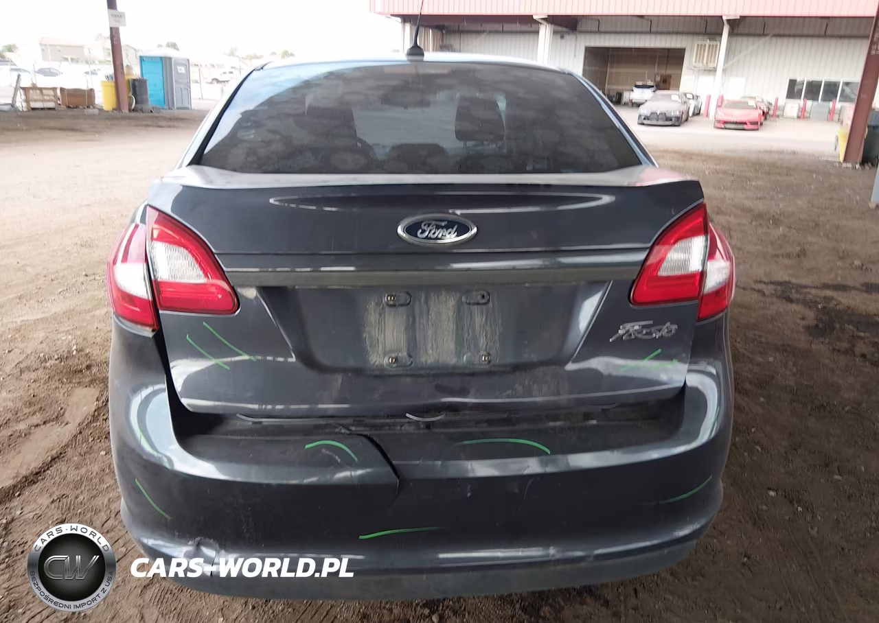 2013 Ford Fiesta S VIN:3FADP4AJ4DM176182 - 6