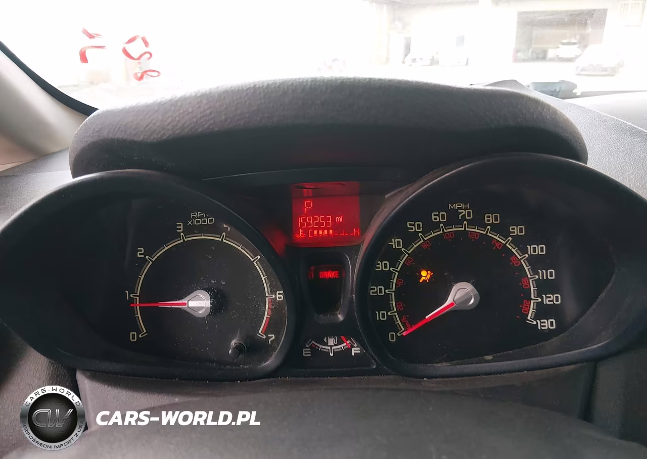 2013 Ford Fiesta S VIN:3FADP4AJ4DM176182 - 7