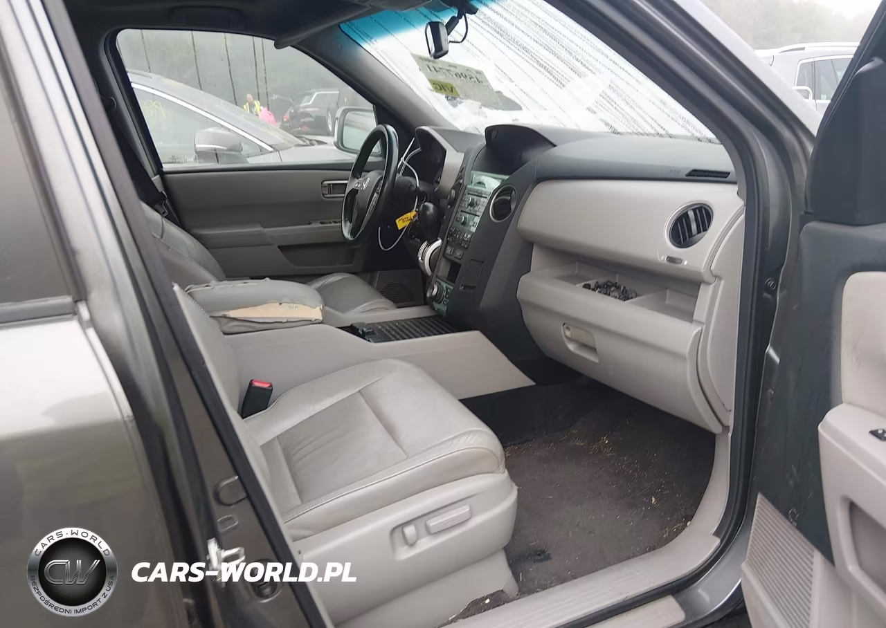2011 Honda Pilot Touring VIN:5FNYF4H96BB055102 - 5