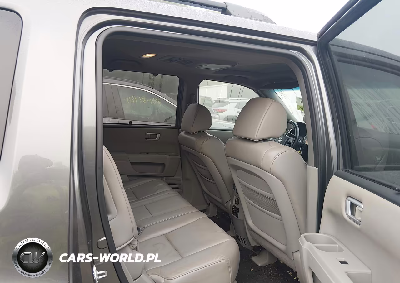 2011 Honda Pilot Touring VIN:5FNYF4H96BB055102 - 8