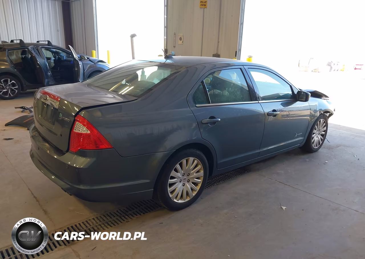 2012 Ford Fusion Hybrid VIN:3FADP0L32CR284762 - 4