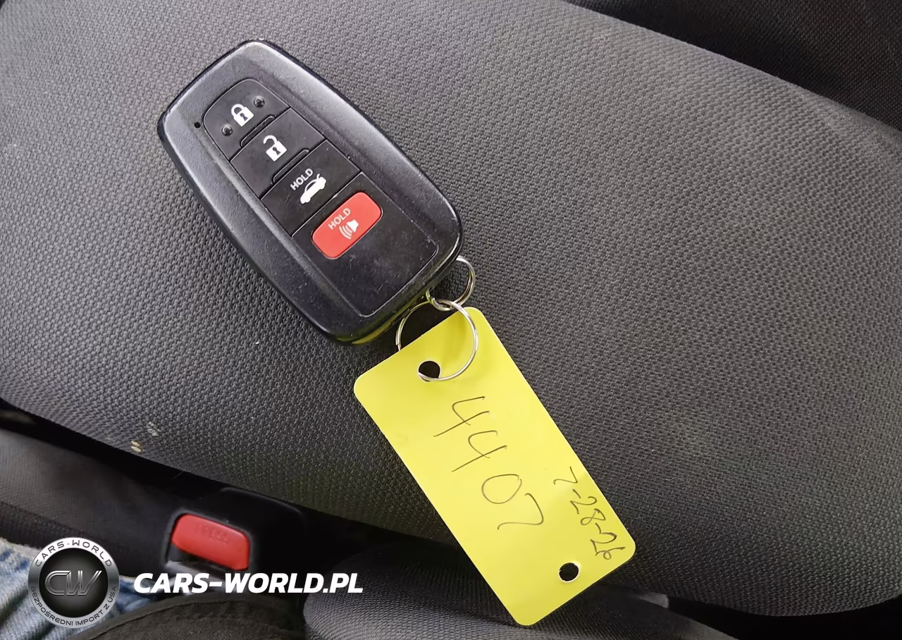 2022 Toyota Corolla Hybrid Le VIN:JTDEAMDE4NJ044407 - 11