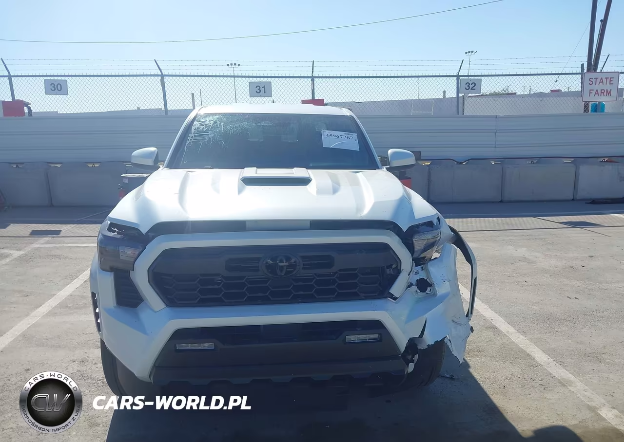 2026 Toyota Tacoma Trd Sport VIN:3TYKB5FN2TT036586 - 12