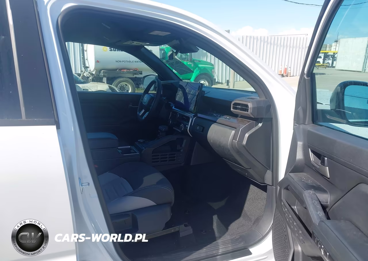 2026 Toyota Tacoma Trd Sport VIN:3TYKB5FN2TT036586 - 5