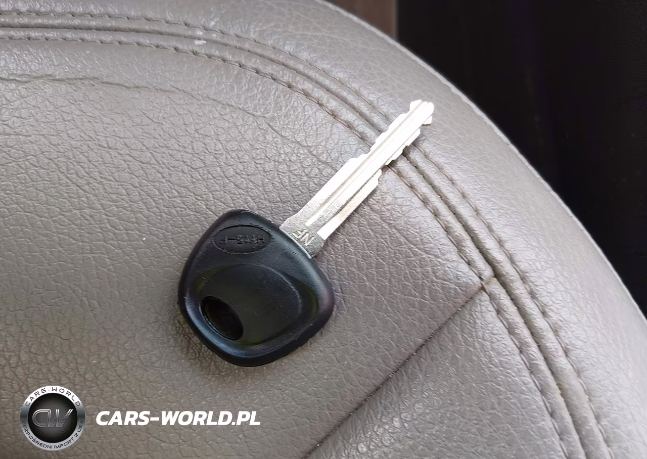 2010 Hyundai Tucson Gls VIN:KM8JUCAC4AU046679 - 11