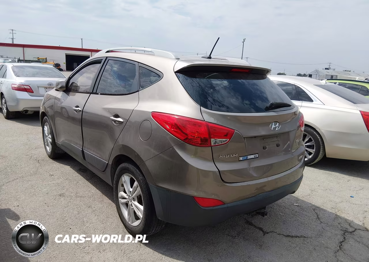 2010 Hyundai Tucson Gls VIN:KM8JUCAC4AU046679 - 3
