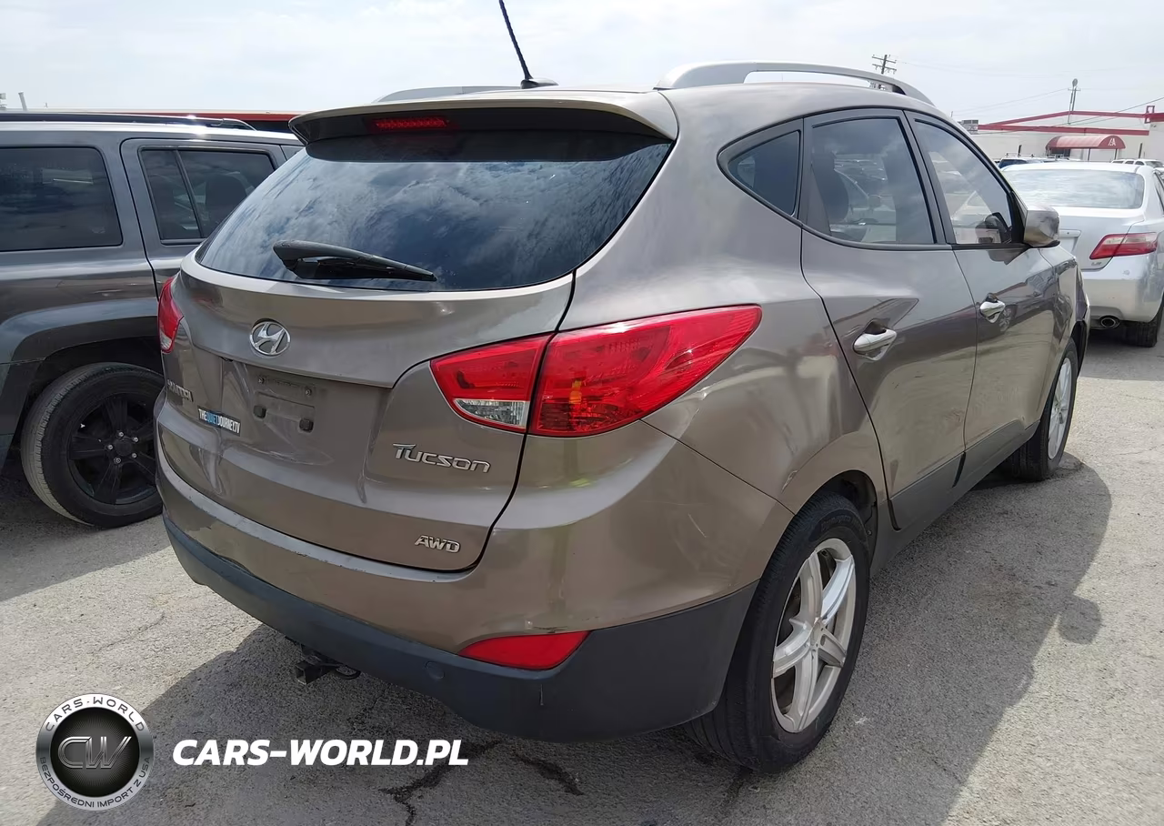 2010 Hyundai Tucson Gls VIN:KM8JUCAC4AU046679 - 4