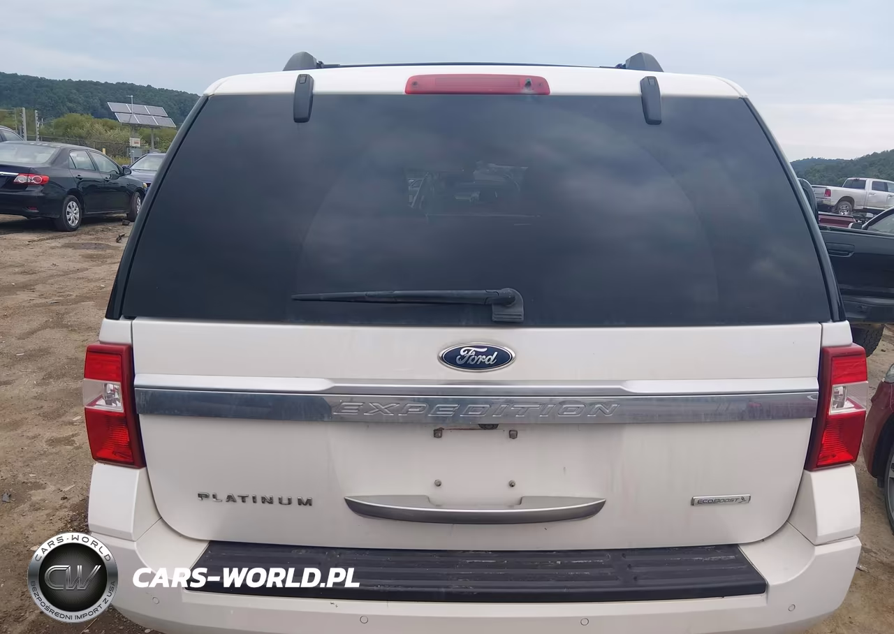 2015 Ford Expedition Platinum VIN:1FMJU1MT0FEF42693 - 17