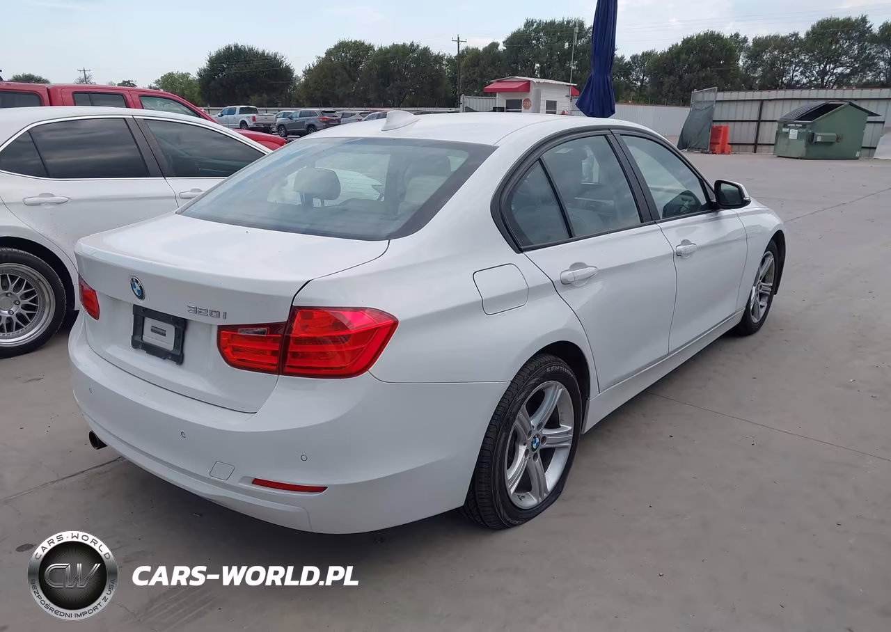 2015 BMW 320I VIN:WBA3B1G53FNT04415 - 4