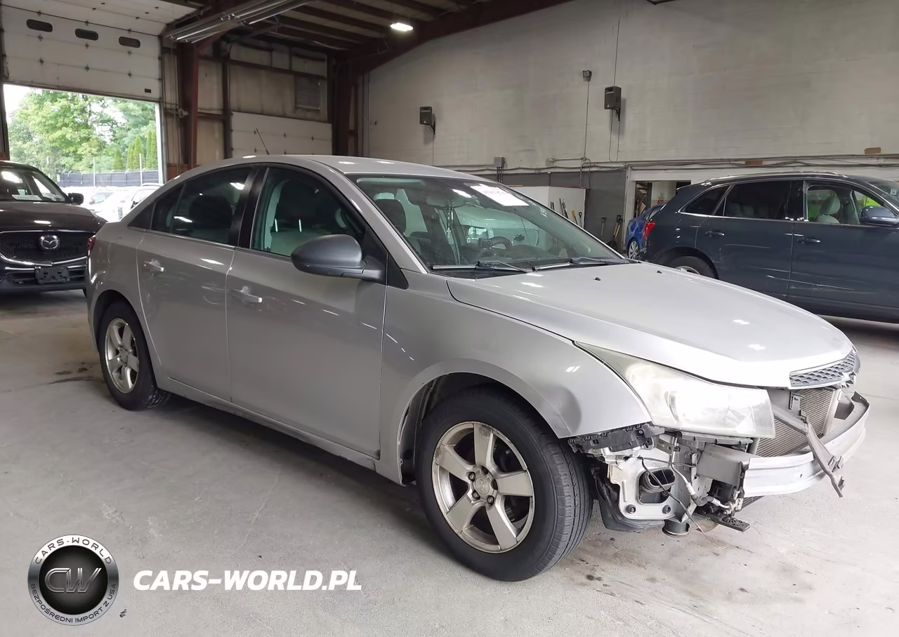 2012 Chevrolet Cruze Ls – zdjęcie 1 z 17
