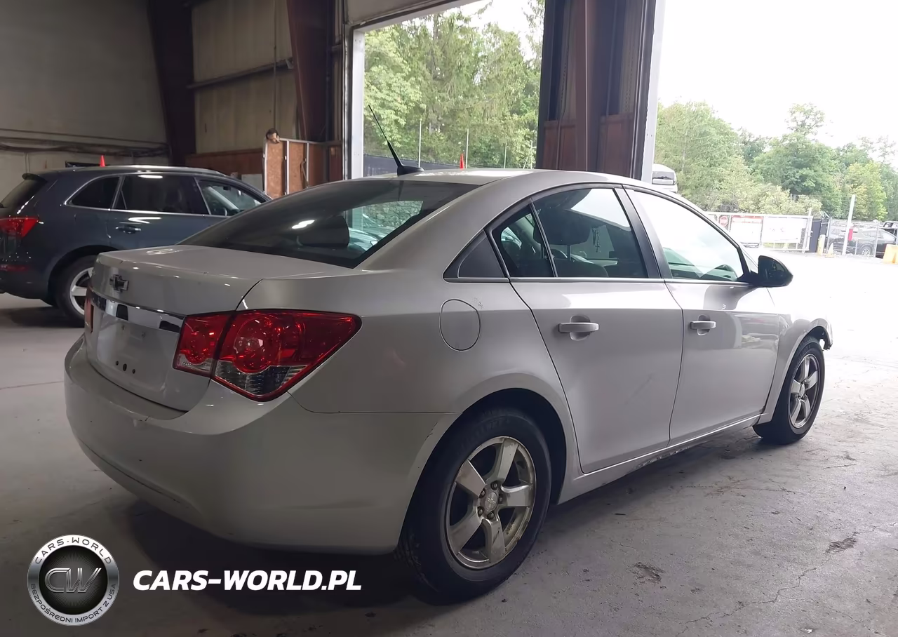 2012 Chevrolet Cruze Ls VIN:1G1PD5SH2C7365514 - 4