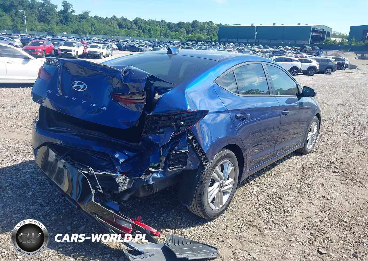 2020 Hyundai Elantra Sel VIN:5NPD84LF6LH546441 - 4