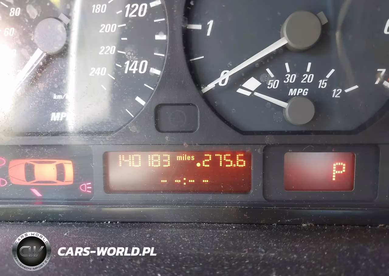 2004 BMW 325Xi VIN:WBAEU33474PR10703 - 7