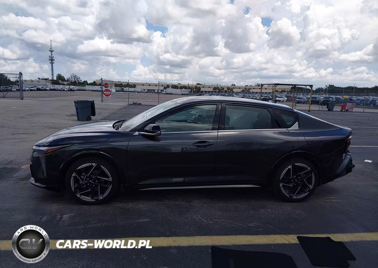 2025 Kia K4 Gt-Line VIN:3KPFW4DE9SE049830 - 14
