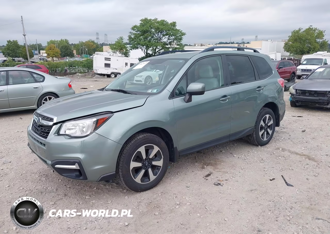 2018 Subaru Forester 2.5I Premium VIN:JF2SJAEC3JH617377 - 2