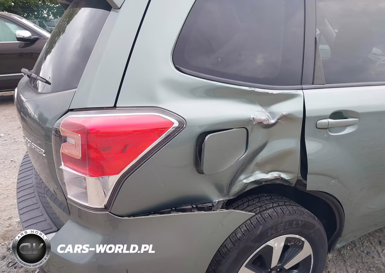 2018 Subaru Forester 2.5I Premium VIN:JF2SJAEC3JH617377 - 6