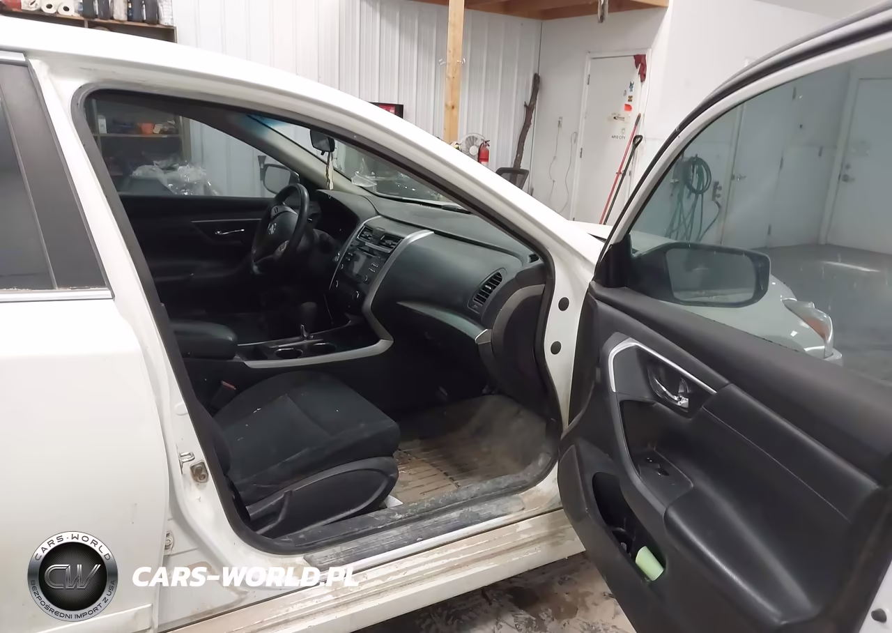 2015 Nissan Altima 2.5 S VIN:1N4AL3AP3FN918819 - 5