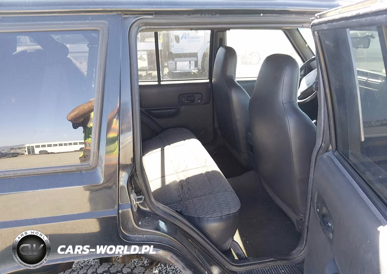 2000 Jeep Cherokee Sport VIN:1J4FF48S3YL119039 - 8