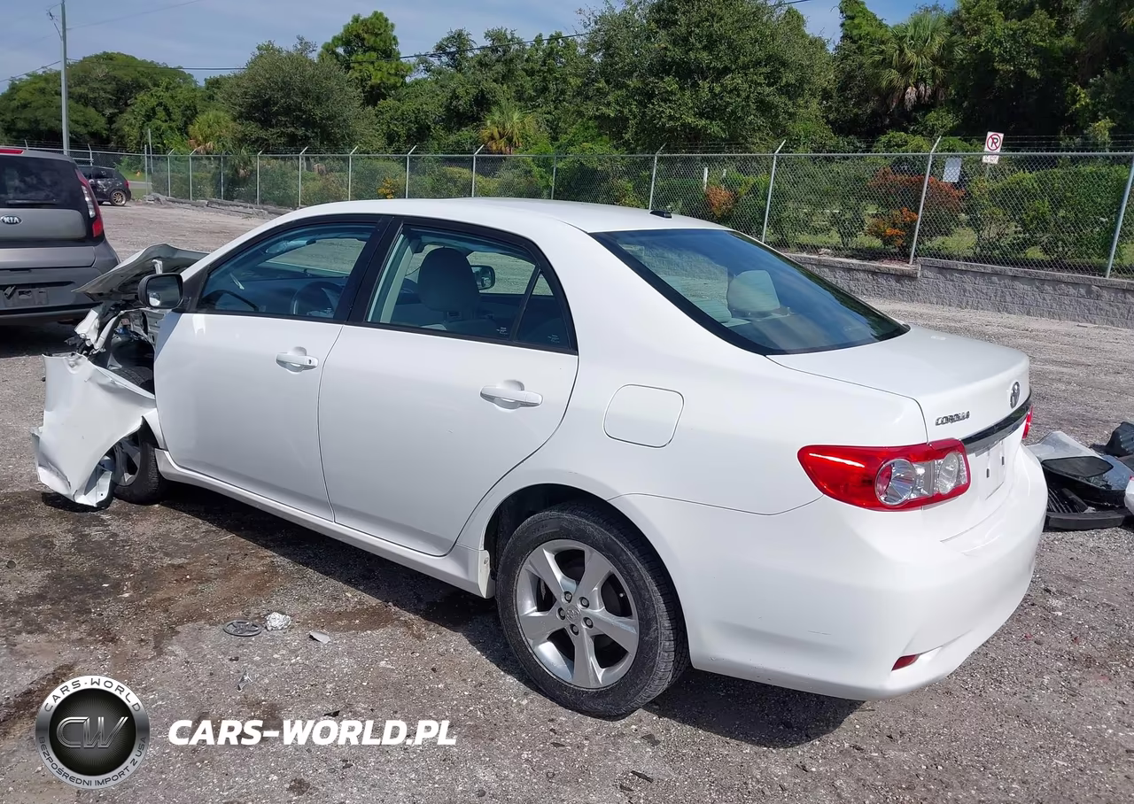 2012 Toyota Corolla Le VIN:5YFBU4EE8CP005899 - 3