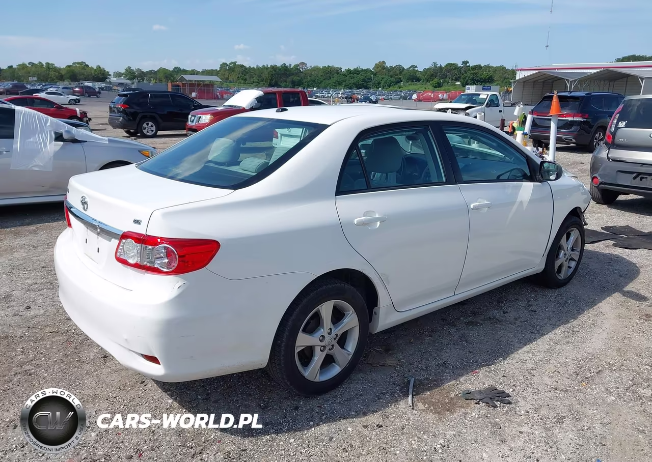 2012 Toyota Corolla Le VIN:5YFBU4EE8CP005899 - 4