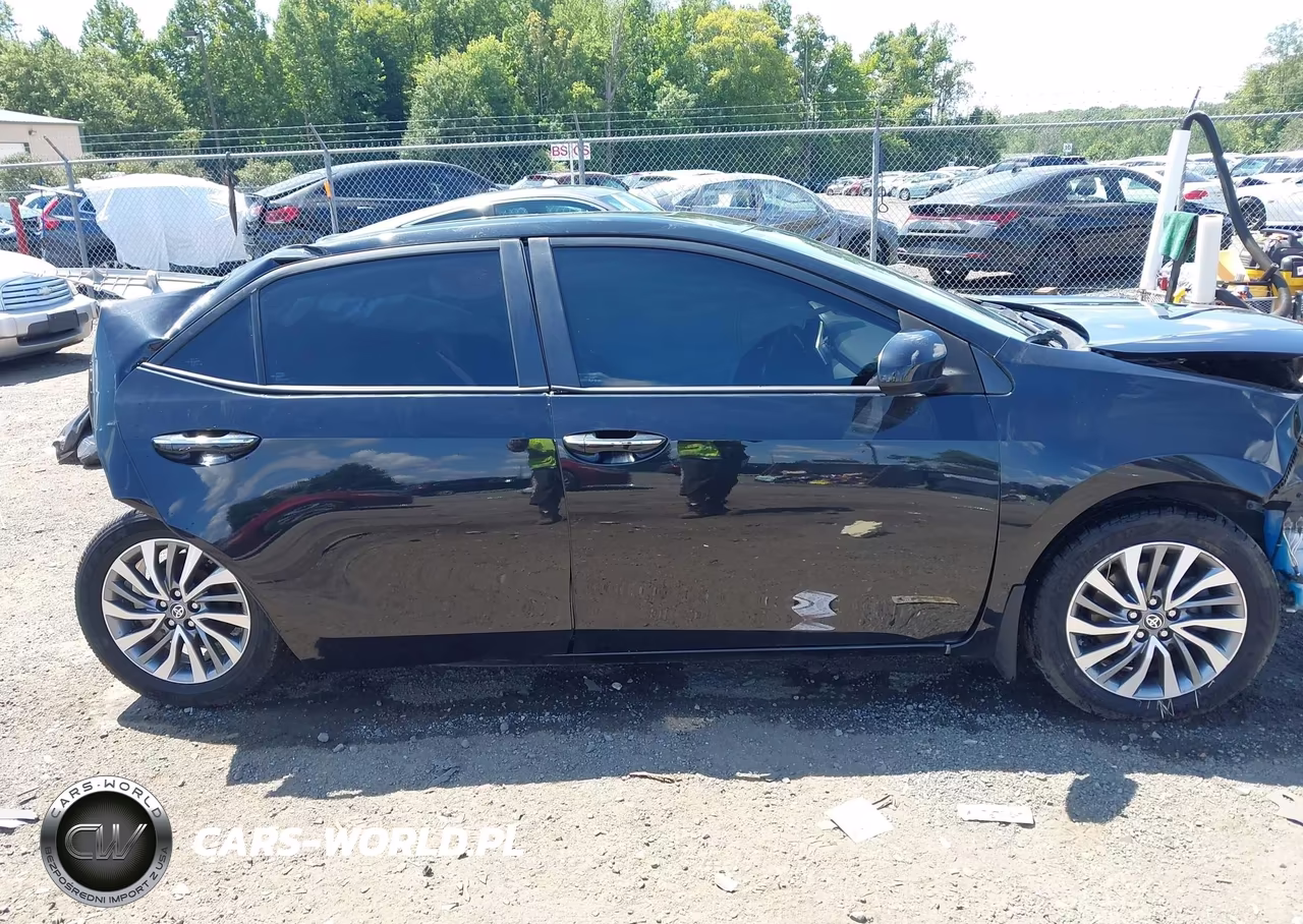 2018 Toyota Corolla Xle VIN:2T1BURHE6JC025493 - 13