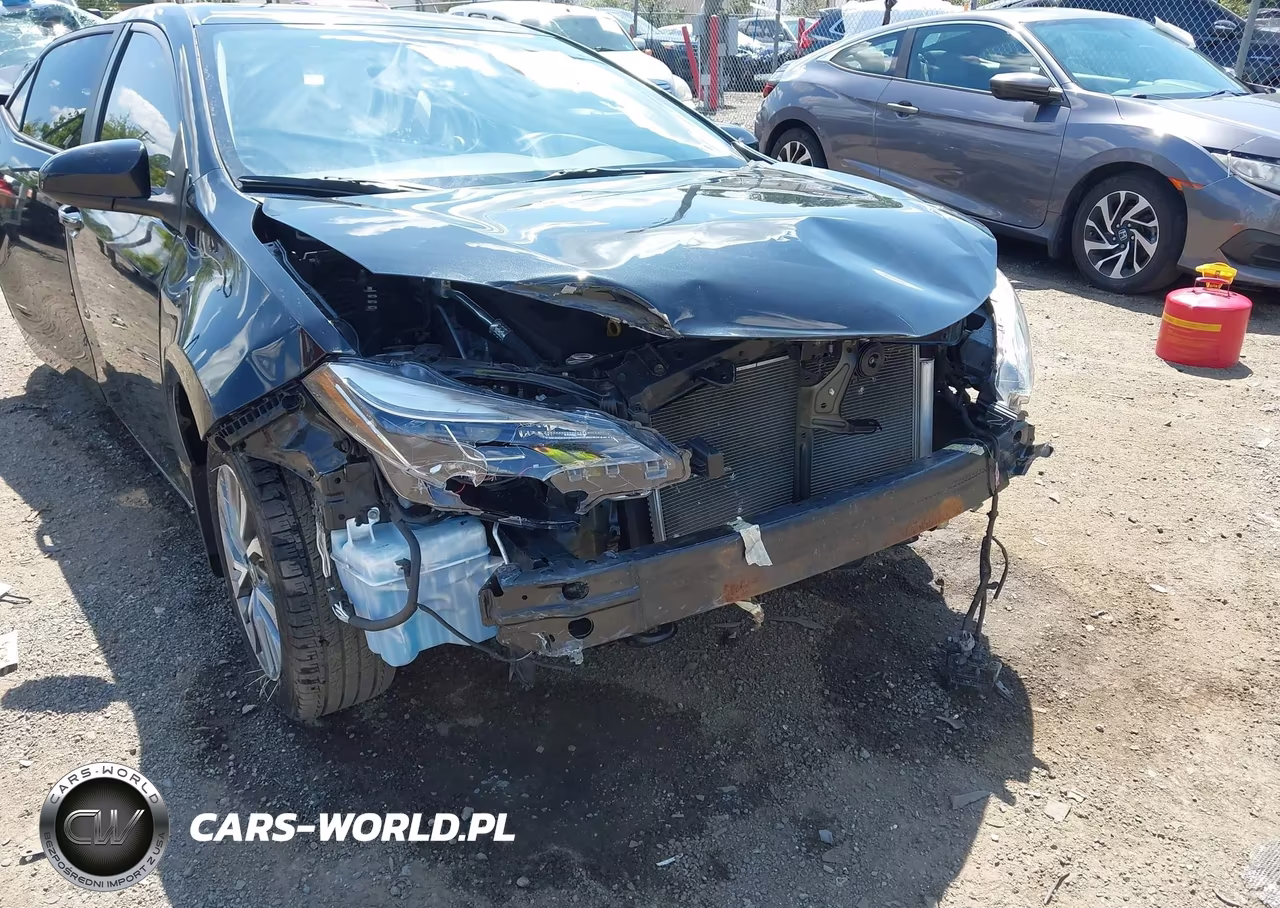 2018 Toyota Corolla Xle VIN:2T1BURHE6JC025493 - 17