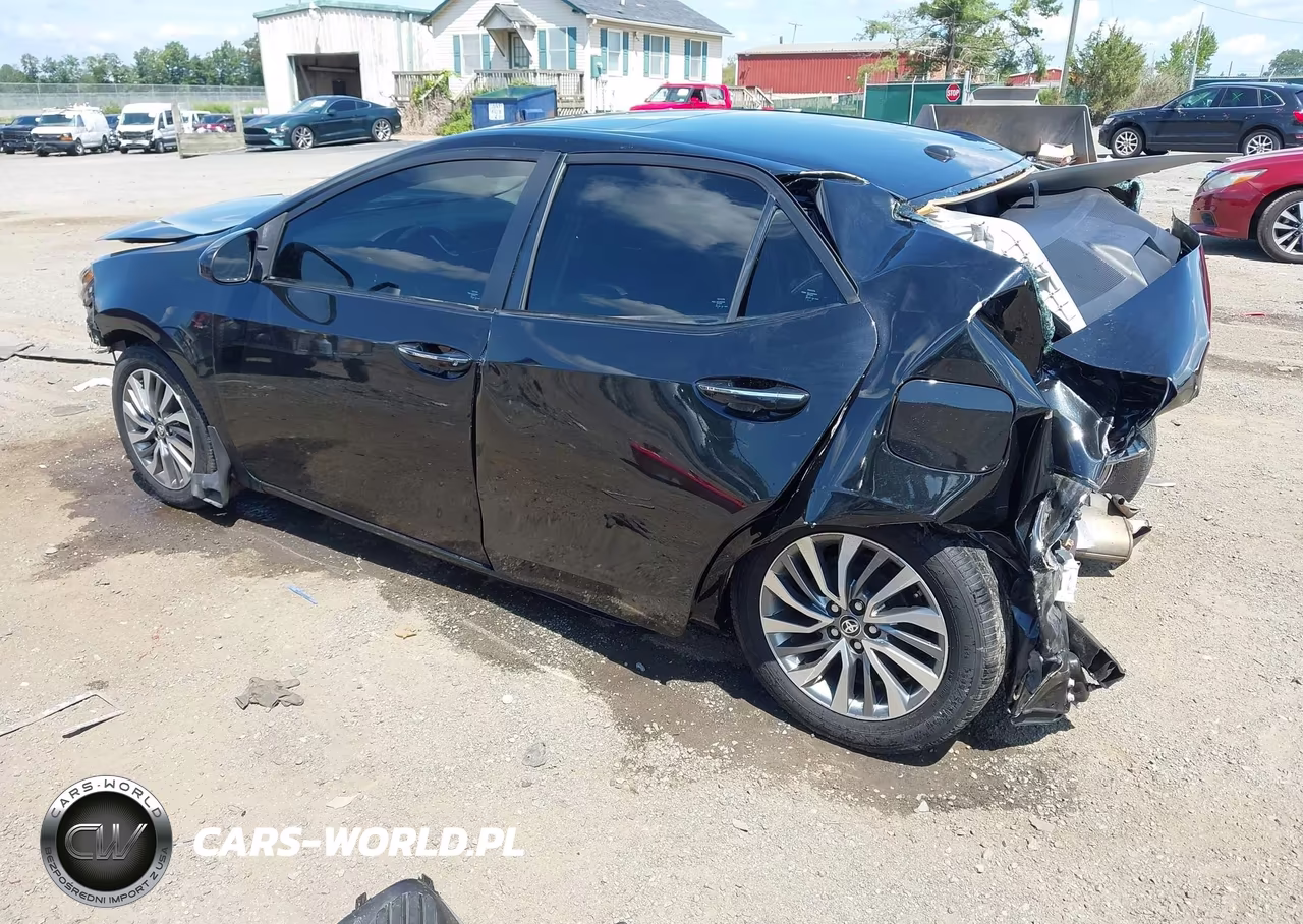 2018 Toyota Corolla Xle VIN:2T1BURHE6JC025493 - 3